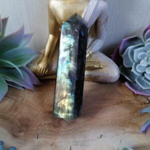 Labradorite Tour – protection, imagination